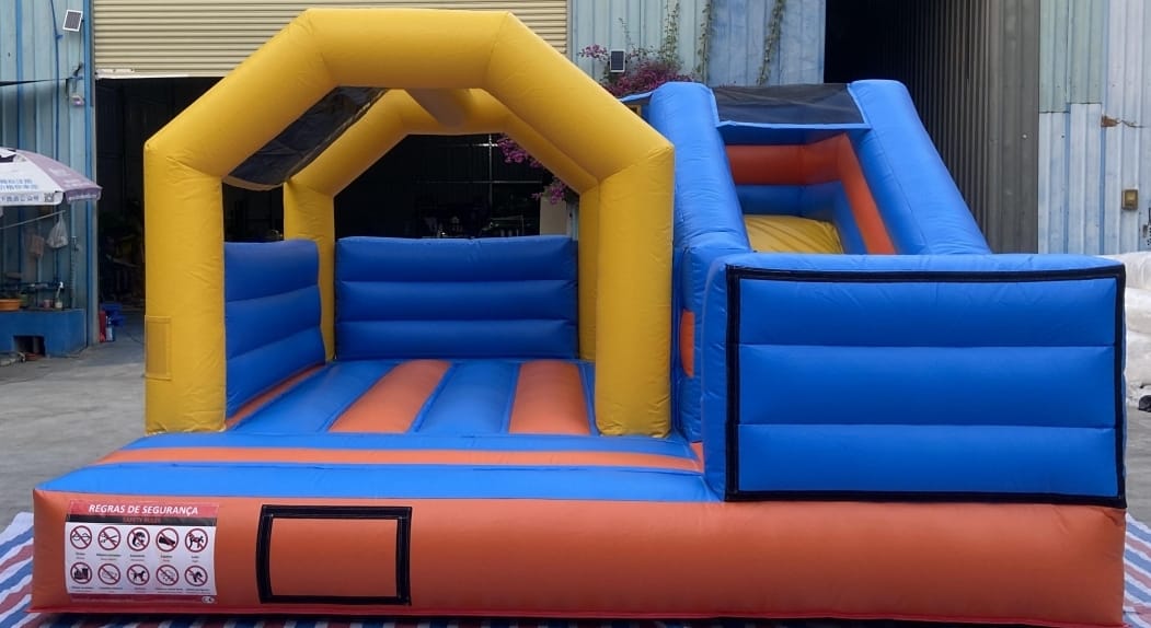 Insuflável Combinado 4×4m com tema adaptável – Laranja, Azul e Amarelo 🎪